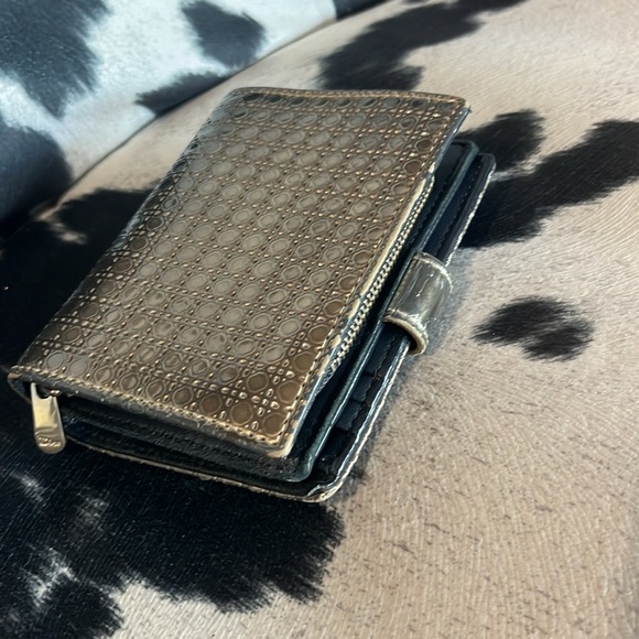 Christian Dior Mirror Wallet - Picture 3 of 10